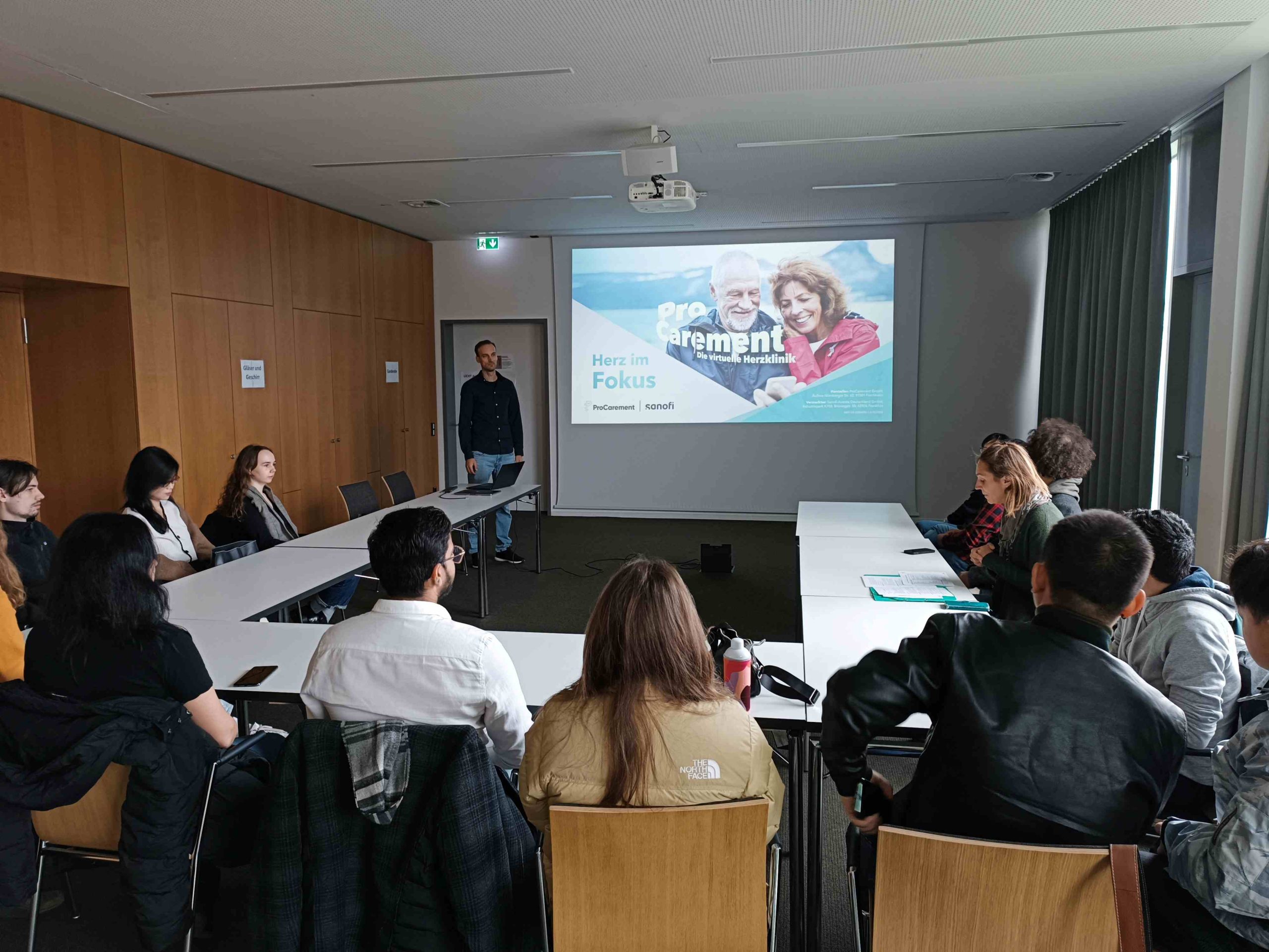 Regionale Unternehmen öffnen ihre Türen für IT-Studierende